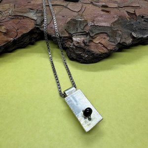 Rectangular necklace with tourmaline